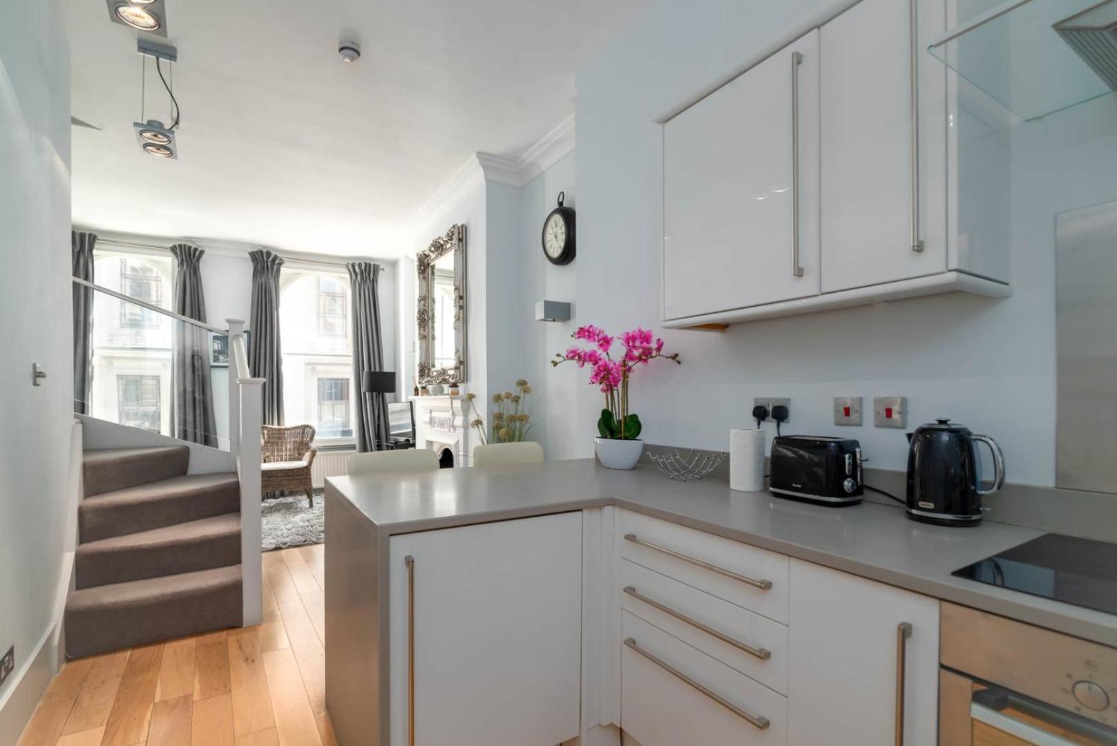 ロンドンGuestready - Stunning Covent Garden 2Br Duplexアパートメント エクステリア 写真