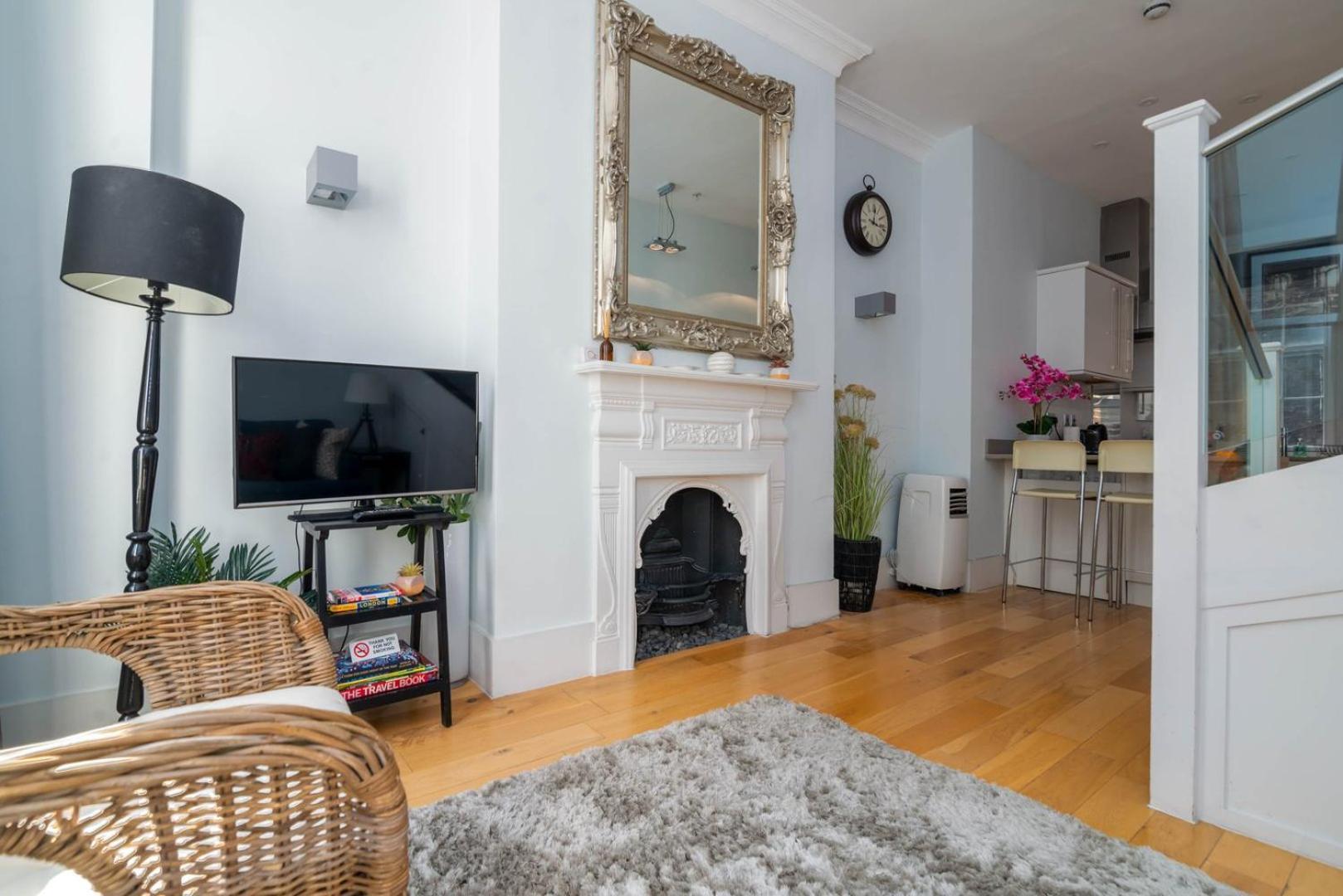 ロンドンGuestready - Stunning Covent Garden 2Br Duplexアパートメント エクステリア 写真